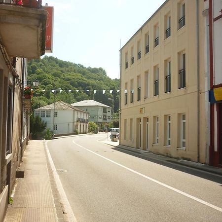 Pension Santa Rosa ซาโมส ภายนอก รูปภาพ